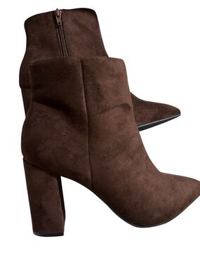Bamboo Size 10 Women's Brown Suede Pointed-Toe Block Heel Ankle Boots NWT